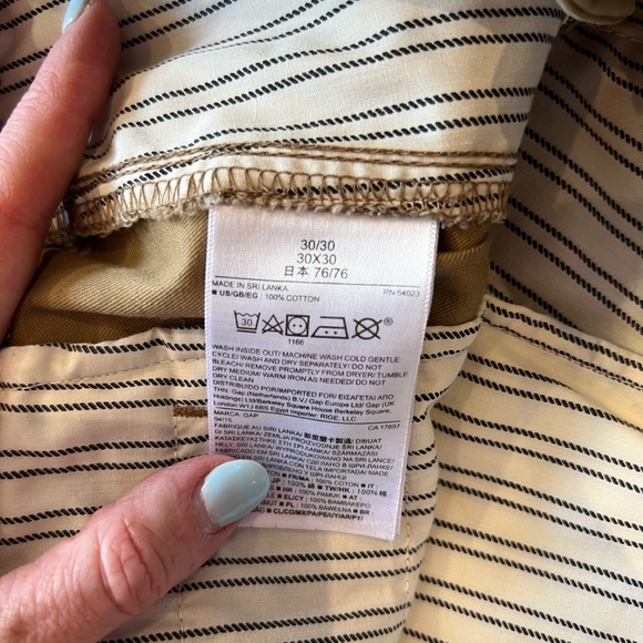Men’s GAP Chino Dress Pants - 4 pairs included. - Picture 5 of 14